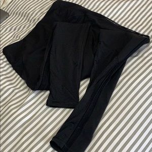 Women’s medium Victoria’s Secret leggings